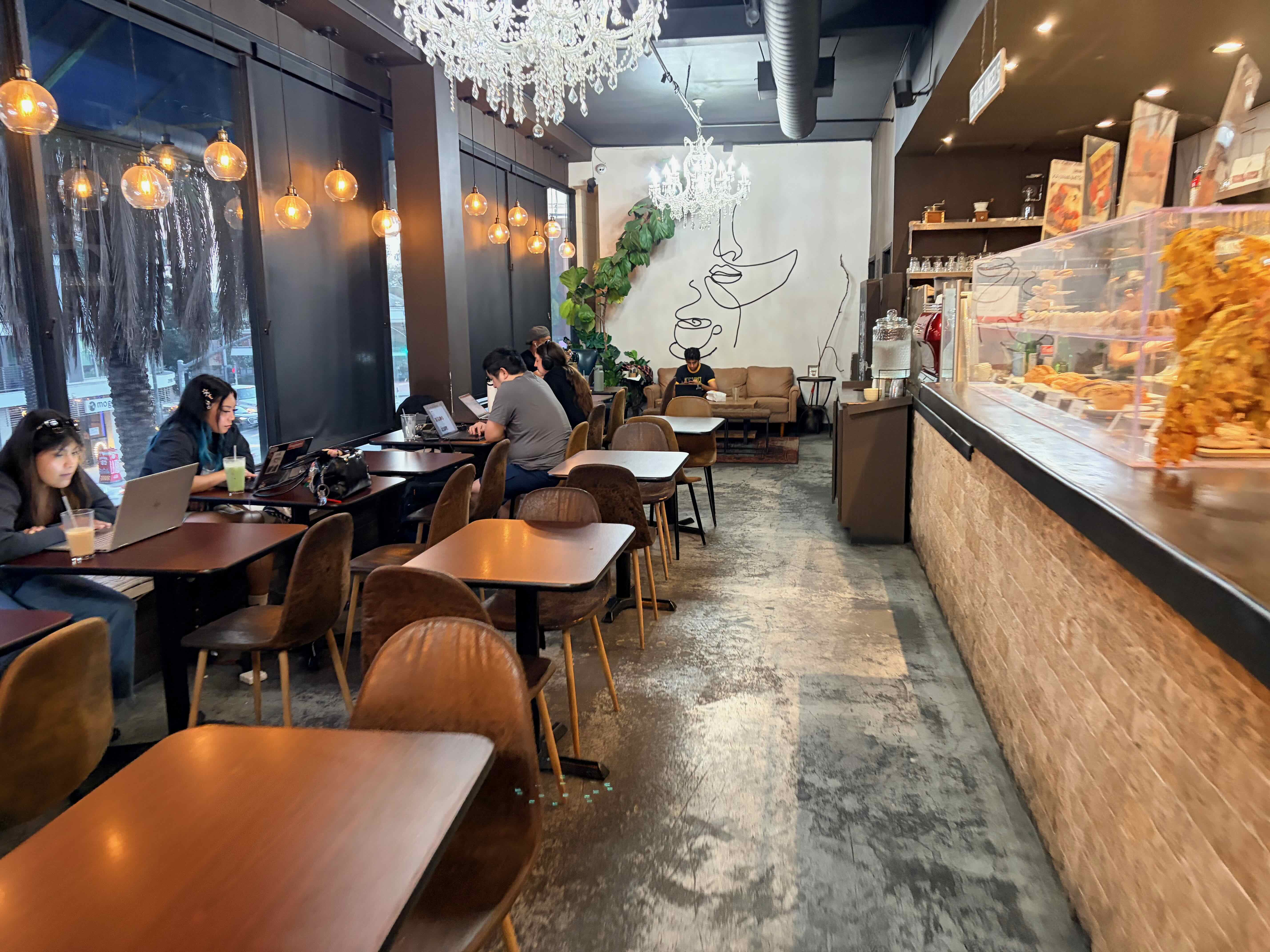 /2026/04/la-cafe/awesome_coffee.jpeg